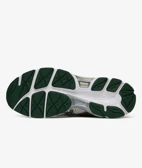 ASICS Gel-Cumulus 16 White Forest Night — sapatilhas running asics portugal