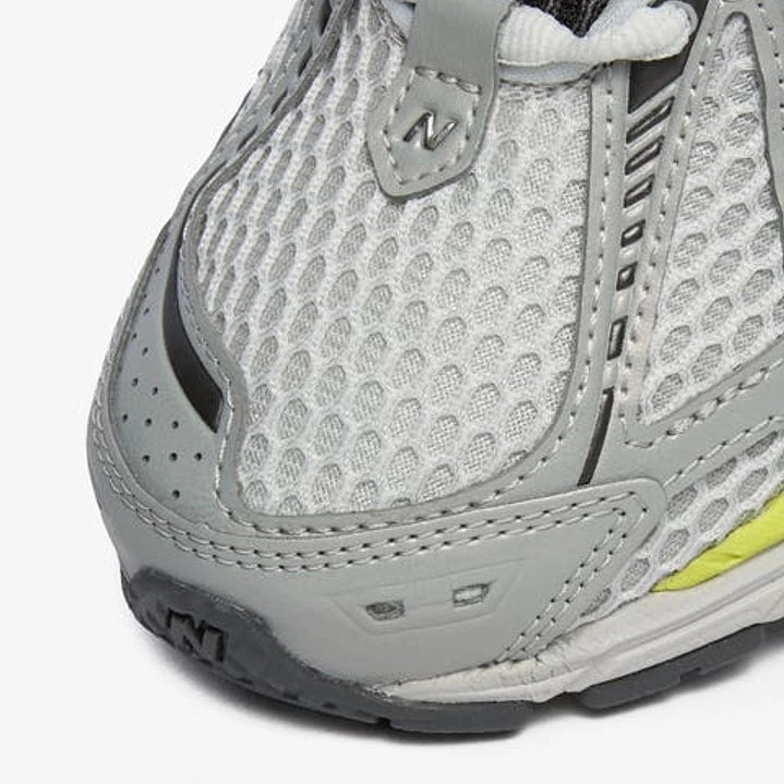New Balance 1906R Light Silver Metallic Alkaline Green