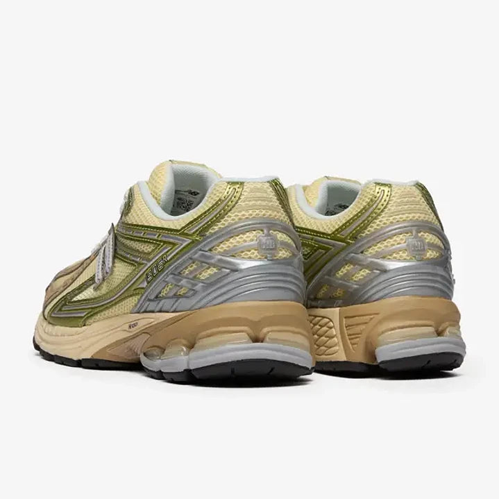 New Balance 1906R Yellow Parchment