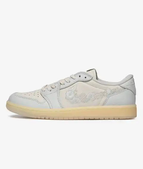 Jordan 1 Retro Low Rabbit Floral Swoosh — sapatilhas jordan portugal