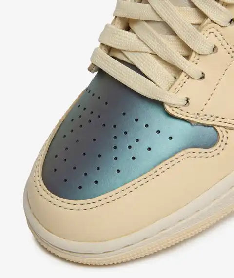 Jordan 1 Low SE Muslin Royal Tint (Women's)