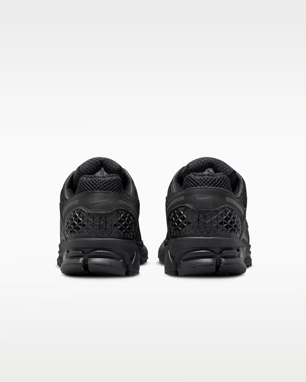 Nike Zoom Vomero 5 Triple Black